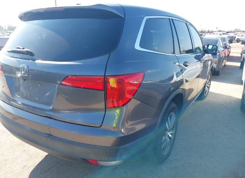 Photo 4 of 2017 Honda Pilot EX-L (VIN 5FNYF5H75HB010021)