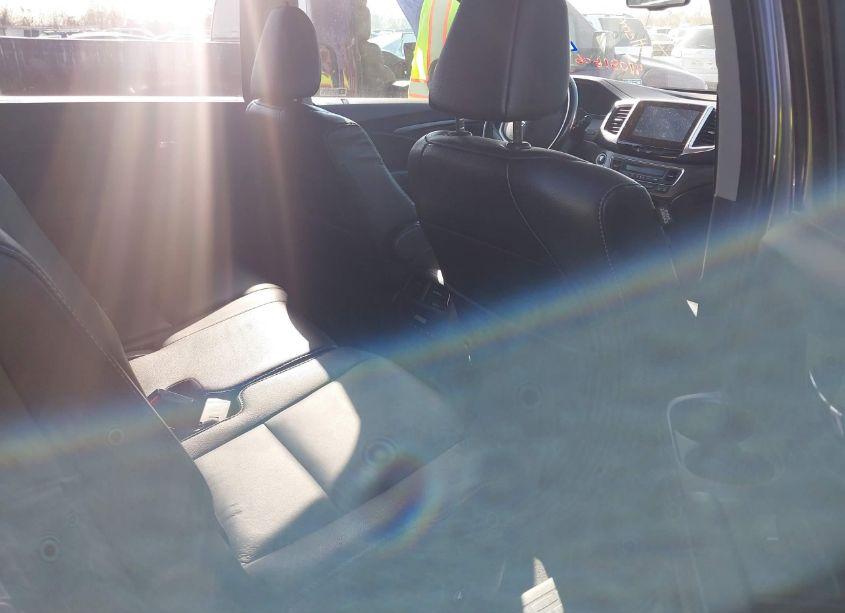 Photo 8 of 2017 Honda Pilot EX-L (VIN 5FNYF5H75HB010021)