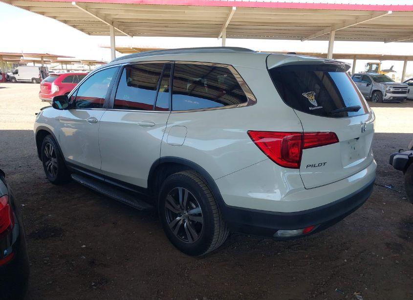 Photo 3 of 2017 Honda Pilot EX-L (VIN 5FNYF5H76HB013624)