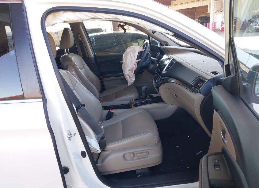 Photo 5 of 2017 Honda Pilot EX-L (VIN 5FNYF5H76HB013624)