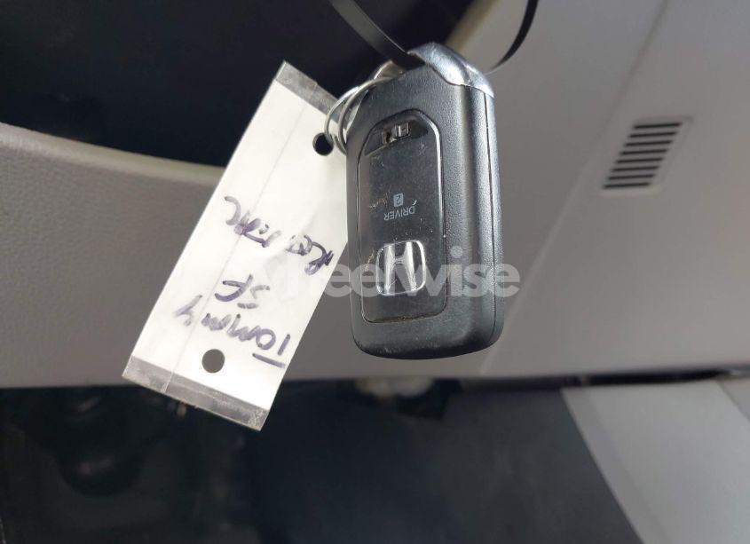 Photo 11 of 2017 Honda Pilot EX-L (VIN 5FNYF5H77HB033090)