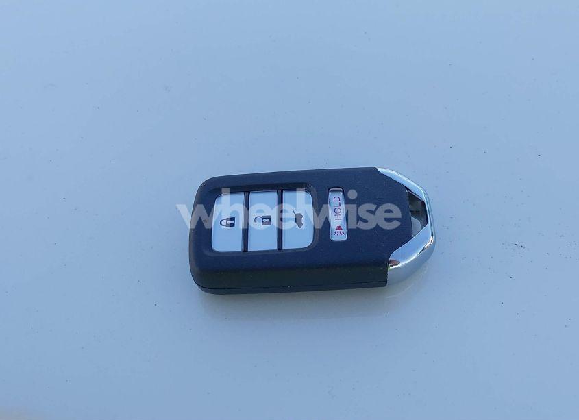 Photo 11 of 2016 Honda Pilot EX-L (VIN 5FNYF5H78GB005541)