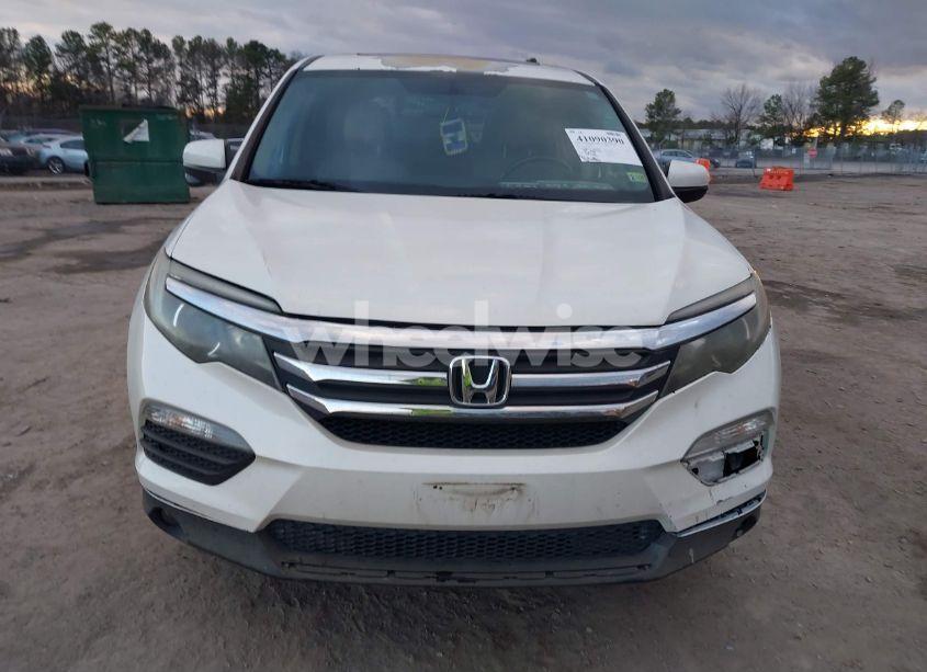 Photo 12 of 2016 Honda Pilot EX-L (VIN 5FNYF5H78GB005541)