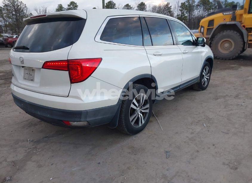 Photo 4 of 2016 Honda Pilot EX-L (VIN 5FNYF5H78GB005541)