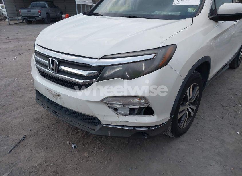 Photo 6 of 2016 Honda Pilot EX-L (VIN 5FNYF5H78GB005541)