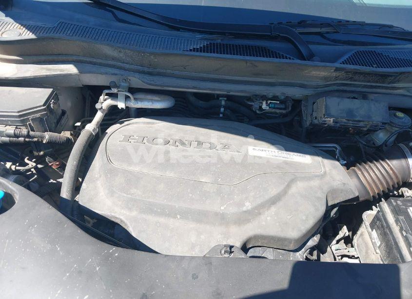 Photo 10 of 2016 Honda Pilot EX-L (VIN 5FNYF5H84GB032292)