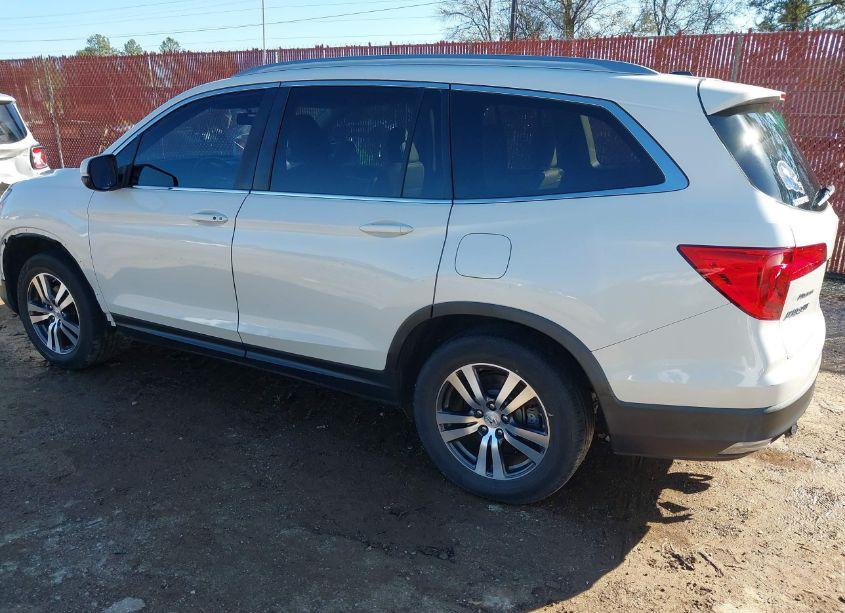 Photo 3 of 2016 Honda Pilot EX-L (VIN 5FNYF5H84GB038481)