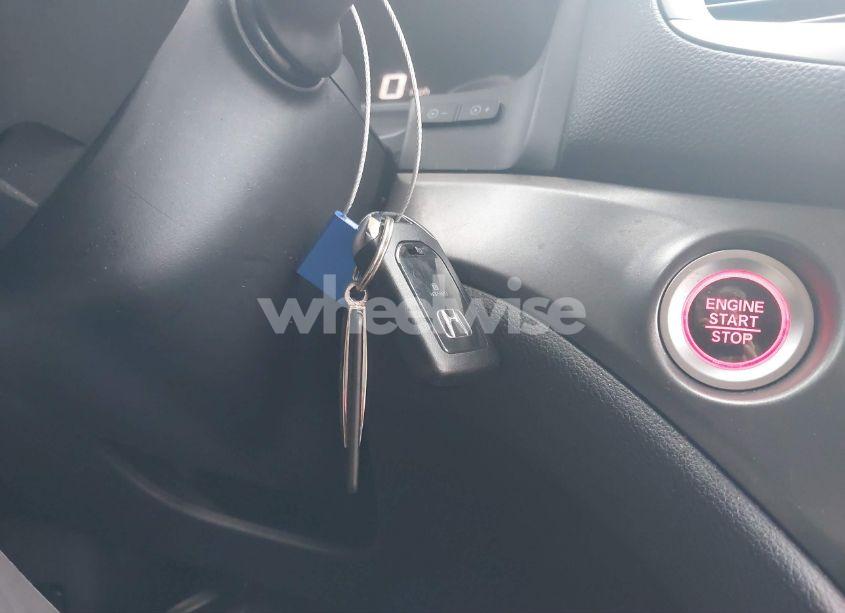 Photo 11 of 2017 Honda Pilot EXL (VIN 5FNYF5H84HB023982)