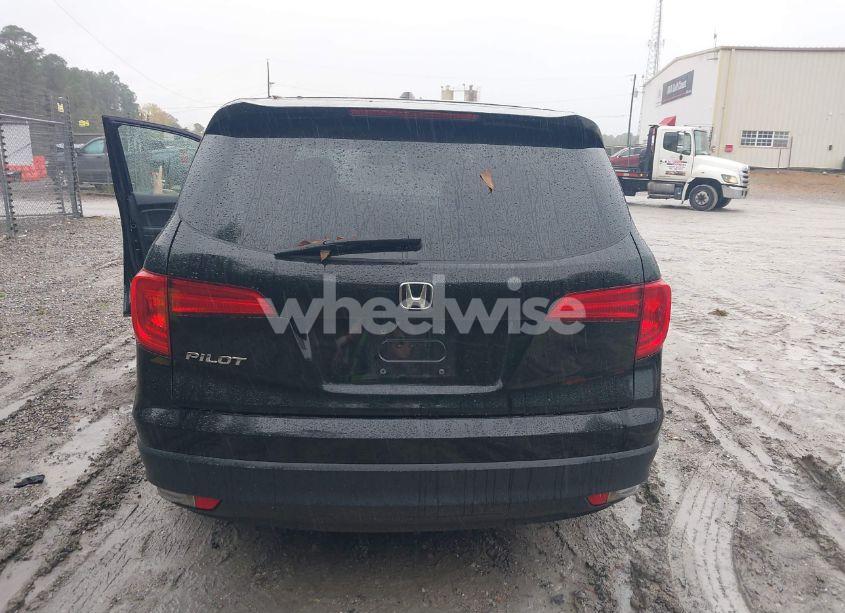 Photo 16 of 2017 Honda Pilot EXL (VIN 5FNYF5H84HB023982)