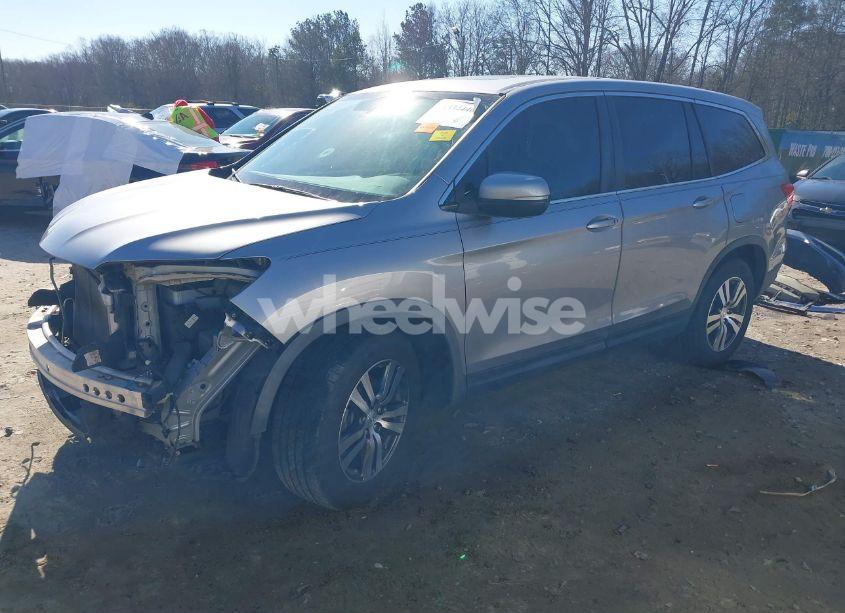 Photo 2 of 2016 Honda Pilot EX-L (VIN 5FNYF5H86GB019592)