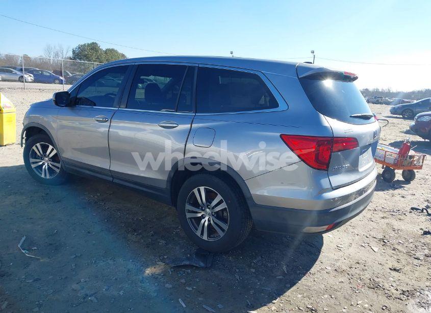 Photo 3 of 2016 Honda Pilot EX-L (VIN 5FNYF5H86GB019592)