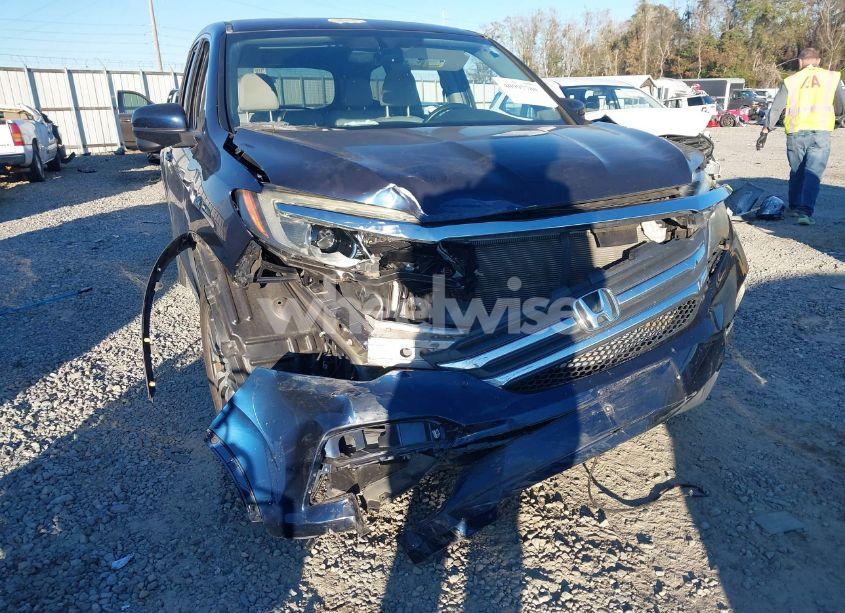 Photo 6 of 2016 Honda Pilot EX-L (VIN 5FNYF5H88GB002986)