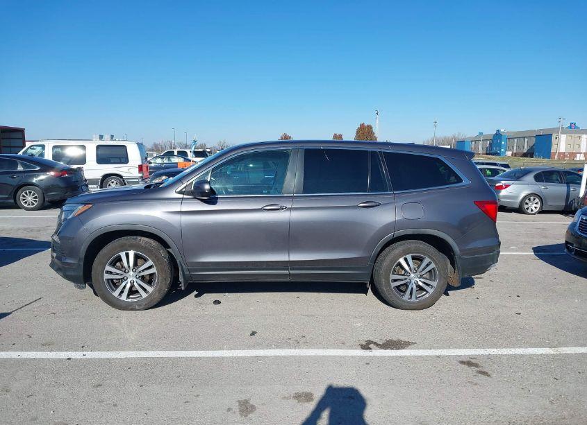 Photo 14 of 2017 Honda Pilot EX-L (VIN 5FNYF5H88HB034161)
