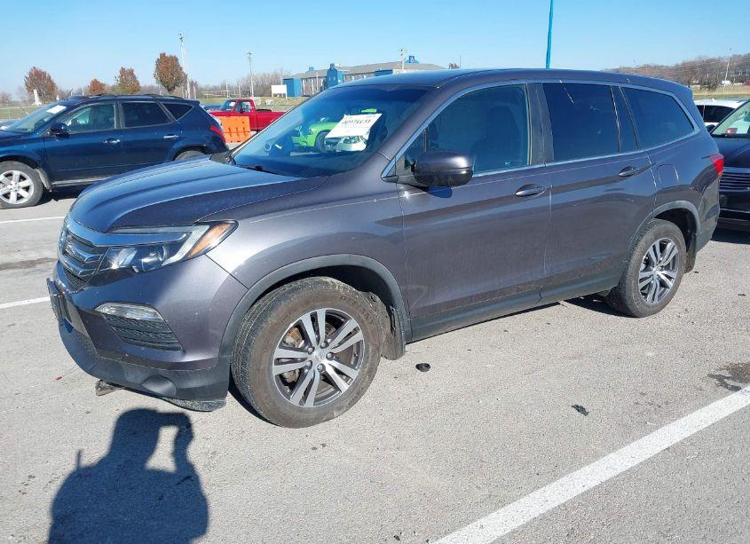 Photo 2 of 2017 Honda Pilot EX-L (VIN 5FNYF5H88HB034161)