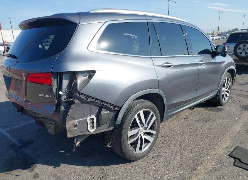 Photo 4 of 2016 Honda Pilot TOURING (VIN 5FNYF5H90GB027373)