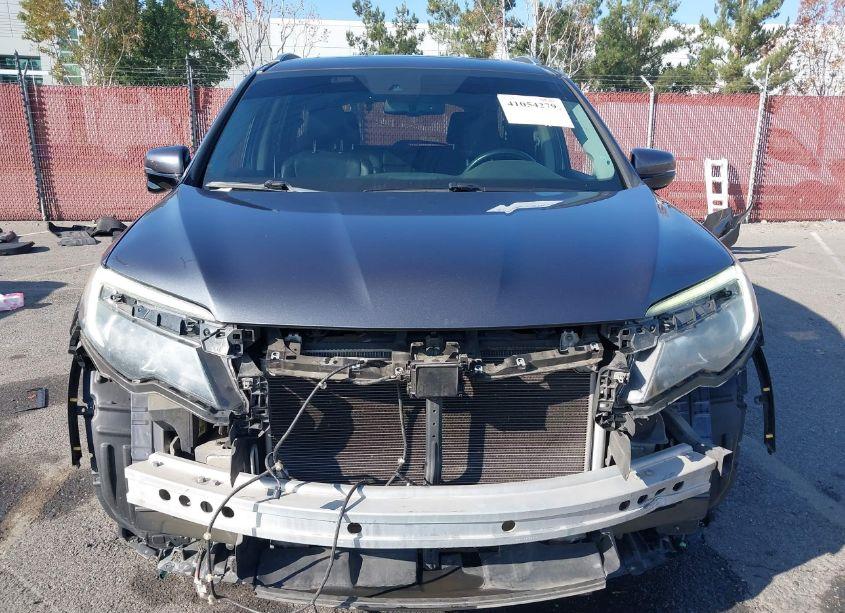 Photo 6 of 2016 Honda Pilot TOURING (VIN 5FNYF5H90GB027373)