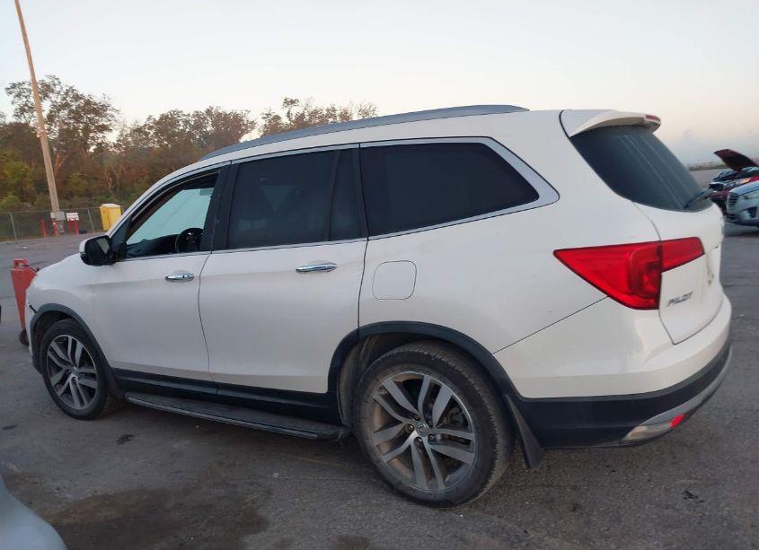 Photo 14 of 2016 Honda Pilot TOURING (VIN 5FNYF5H90GB038552)