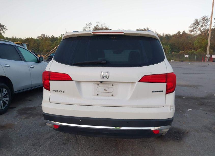 Photo 16 of 2016 Honda Pilot TOURING (VIN 5FNYF5H90GB038552)