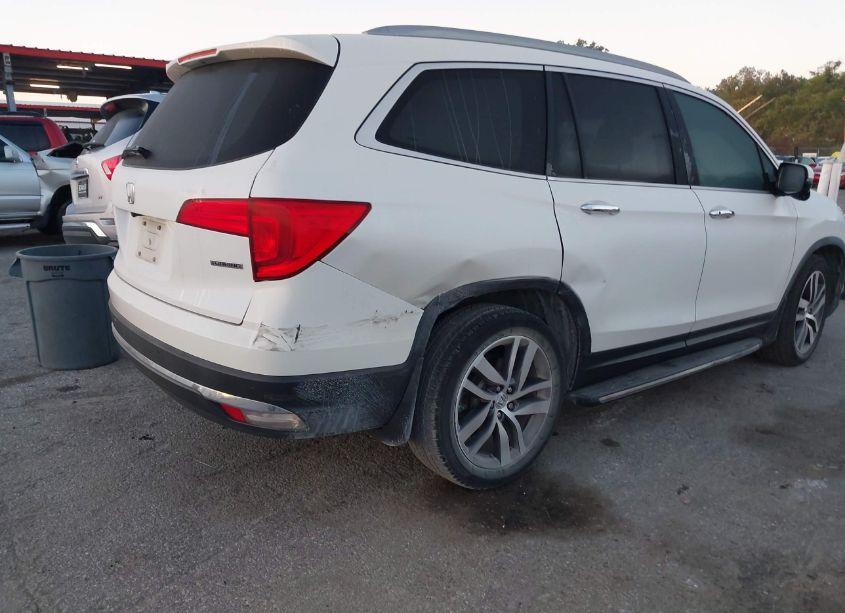 Photo 6 of 2016 Honda Pilot TOURING (VIN 5FNYF5H90GB038552)