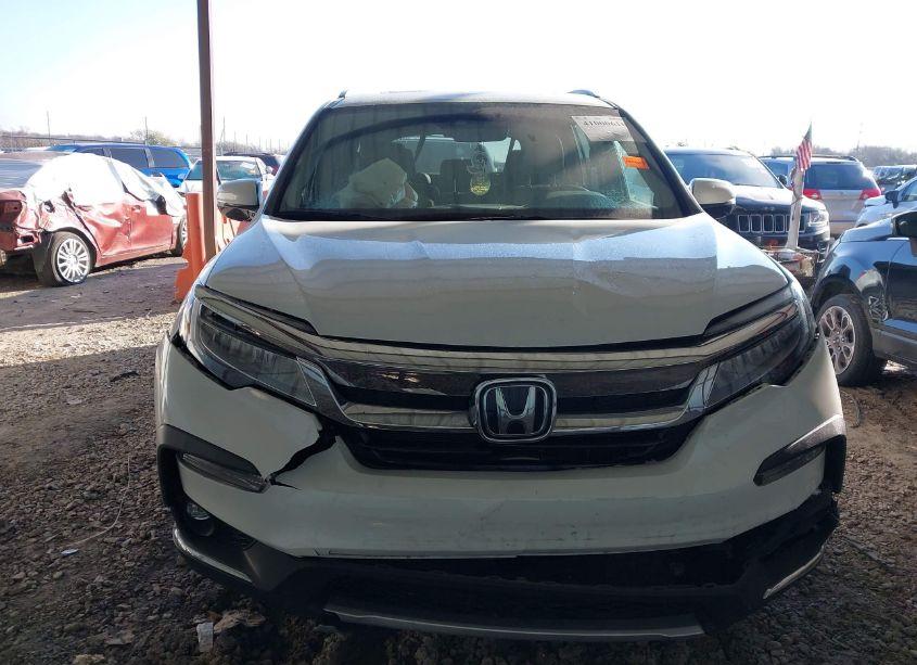 Photo 12 of 2021 Honda Pilot 2WD TOURING 8 PASSENGER (VIN 5FNYF5H90MB007040)