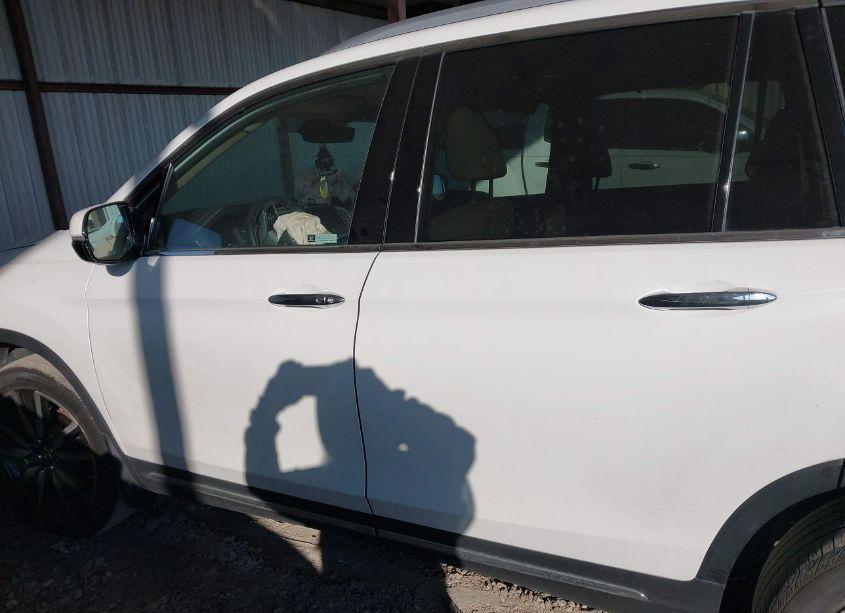 Photo 14 of 2021 Honda Pilot 2WD TOURING 8 PASSENGER (VIN 5FNYF5H90MB007040)