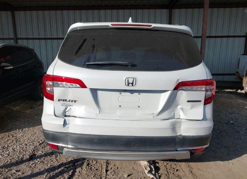 Photo 16 of 2021 Honda Pilot 2WD TOURING 8 PASSENGER (VIN 5FNYF5H90MB007040)