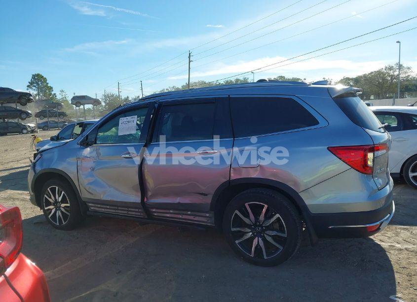 Photo 14 of 2021 Honda Pilot 2WD TOURING 8 PASSENGER (VIN 5FNYF5H90MB011492)
