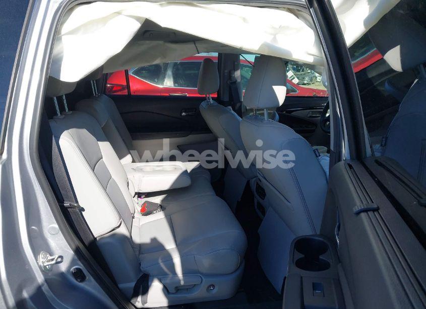 Photo 8 of 2021 Honda Pilot 2WD TOURING 8 PASSENGER (VIN 5FNYF5H90MB011492)