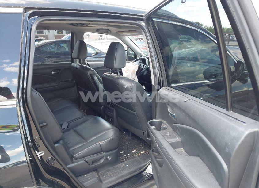 Photo 8 of 2017 Honda Pilot TOURING (VIN 5FNYF5H91HB038268)