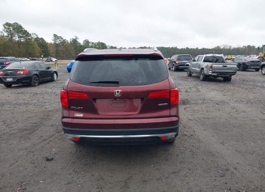 Photo 16 of 2018 Honda Pilot TOURING (VIN 5FNYF5H91JB003302)