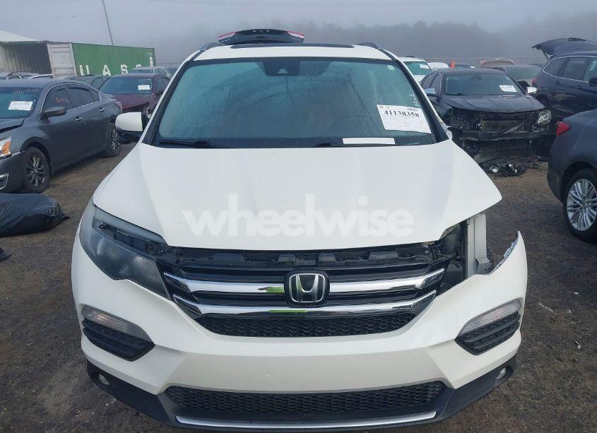 Photo 13 of 2017 Honda Pilot TOURING (VIN 5FNYF5H92HB026422)