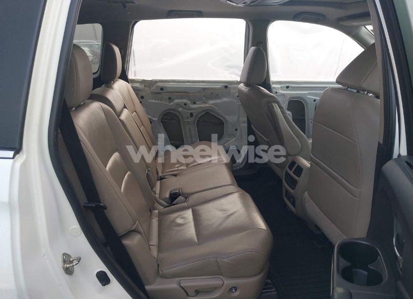 Photo 8 of 2017 Honda Pilot TOURING (VIN 5FNYF5H92HB026422)