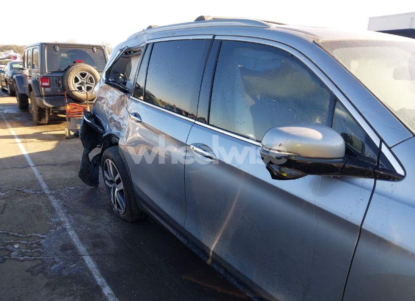 Photo 13 of 2017 Honda Pilot TOURING (VIN 5FNYF5H92HB030390)