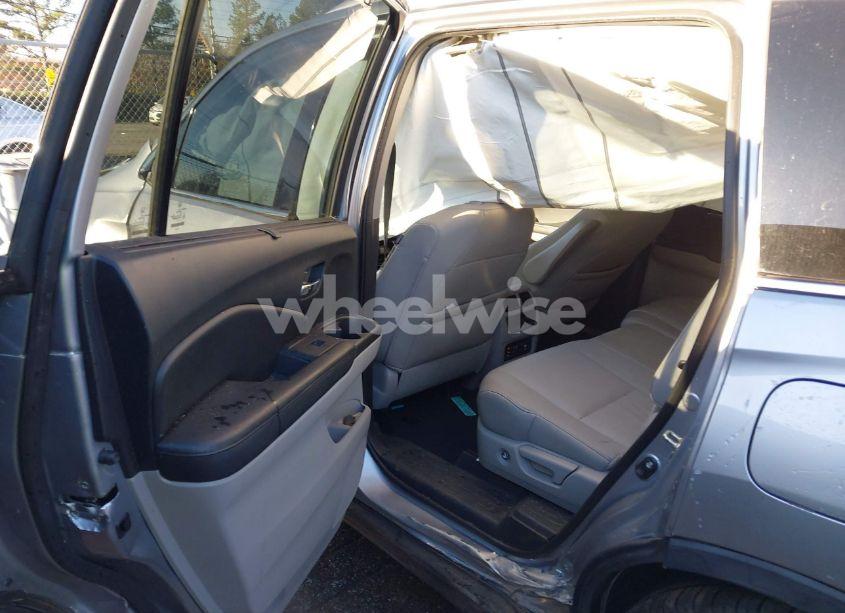 Photo 8 of 2017 Honda Pilot TOURING (VIN 5FNYF5H92HB030390)