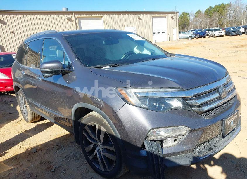 2017 Honda Pilot TOURING (VIN 5FNYF5H92HB038893) main photo
