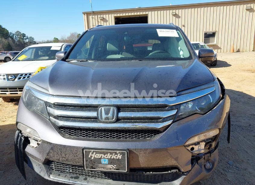 Photo 12 of 2017 Honda Pilot TOURING (VIN 5FNYF5H92HB038893)