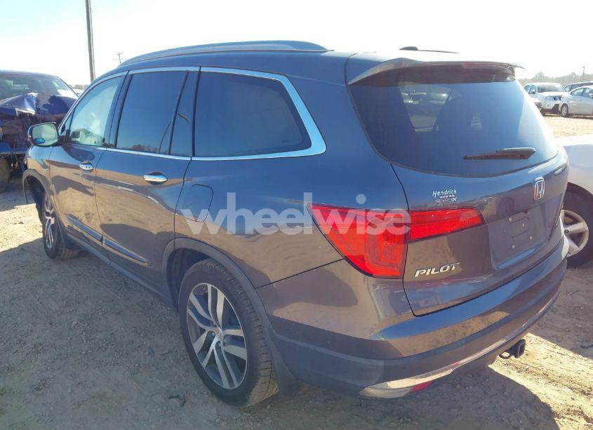 Photo 3 of 2017 Honda Pilot TOURING (VIN 5FNYF5H92HB038893)