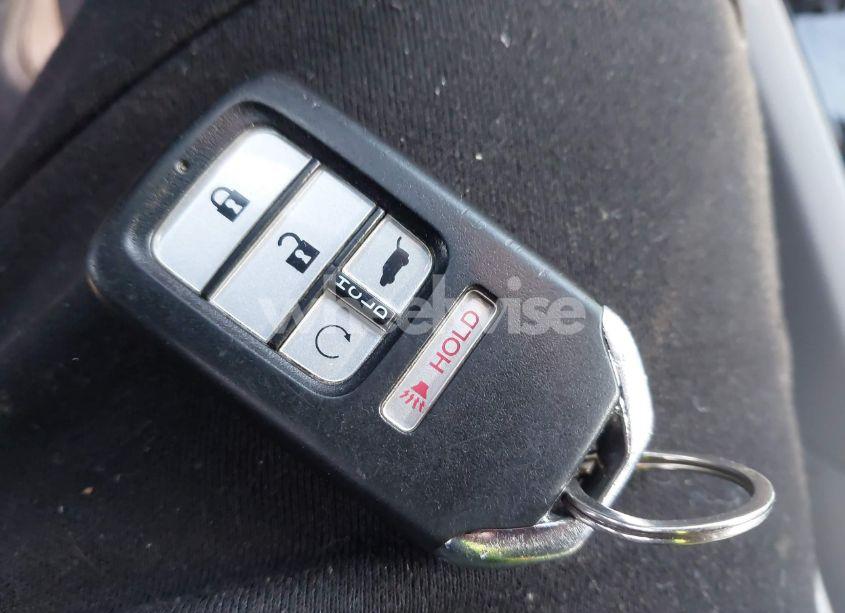 Photo 11 of 2016 Honda Pilot TOURING (VIN 5FNYF5H93GB031210)