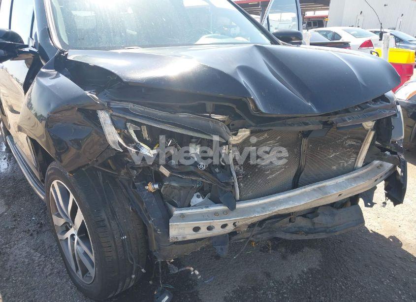 Photo 6 of 2016 Honda Pilot TOURING (VIN 5FNYF5H93GB054678)