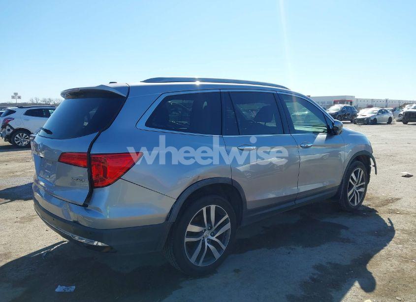 Photo 4 of 2017 Honda Pilot TOURING (VIN 5FNYF5H93HB008088)