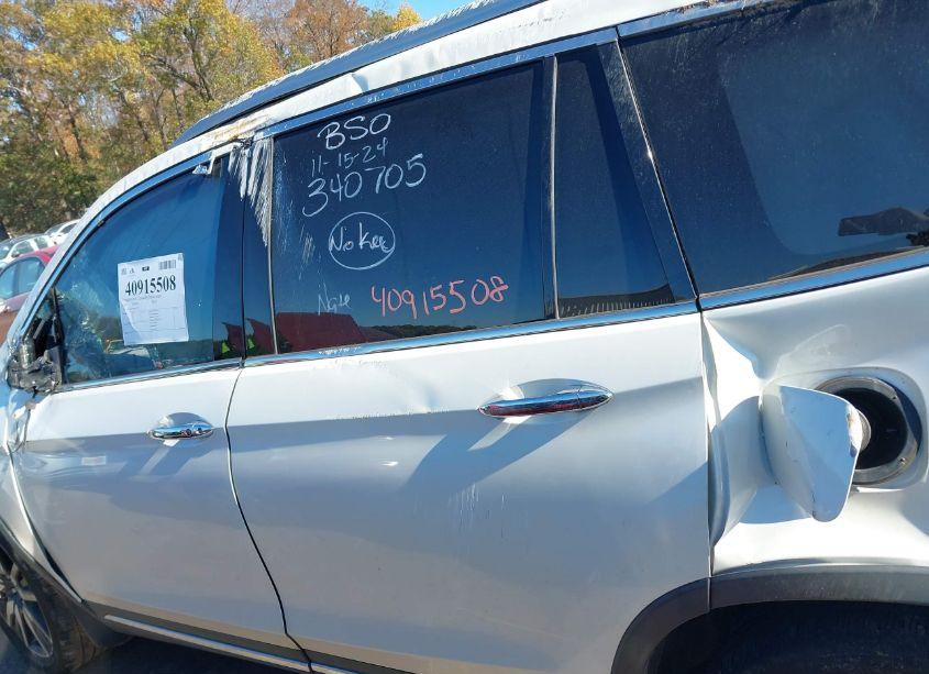 Photo 13 of 2019 Honda Pilot TOURING (VIN 5FNYF5H93KB017574)