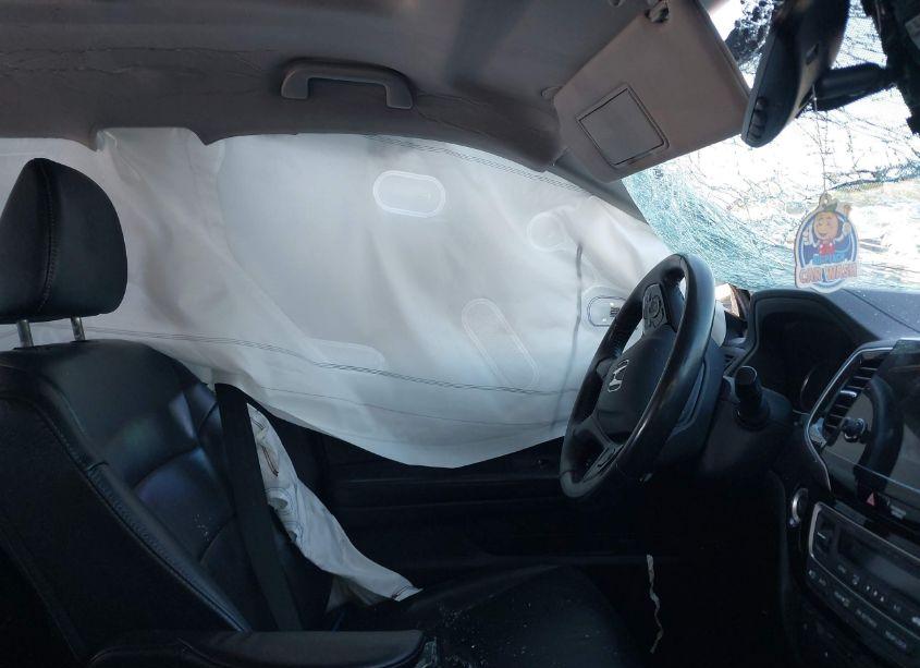 Photo 5 of 2019 Honda Pilot TOURING (VIN 5FNYF5H93KB017574)