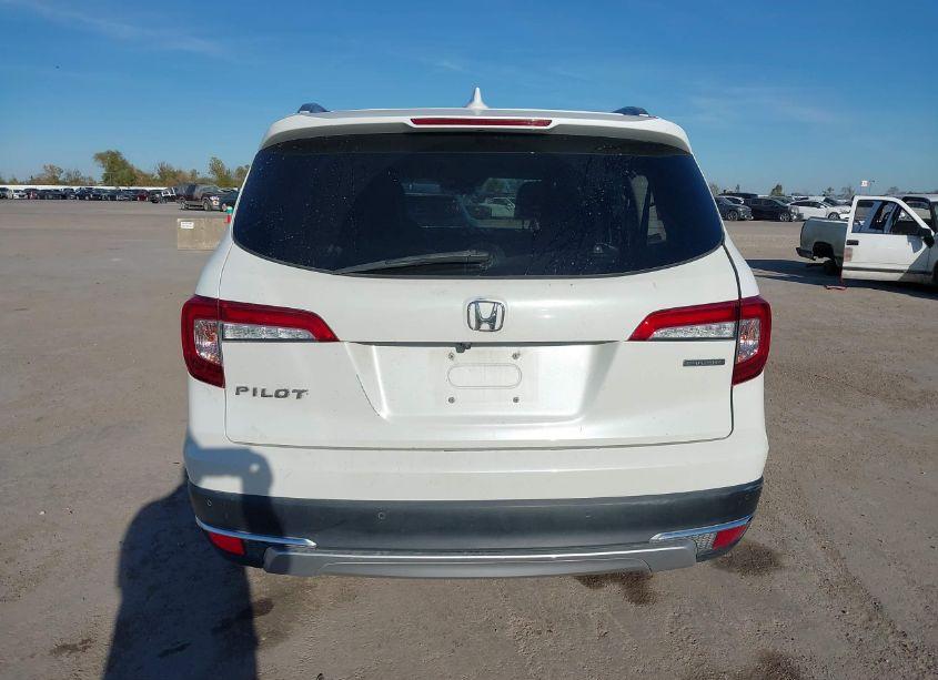 Photo 17 of 2020 Honda Pilot 2WD TOURING 8 PASSENGER (VIN 5FNYF5H93LB009587)
