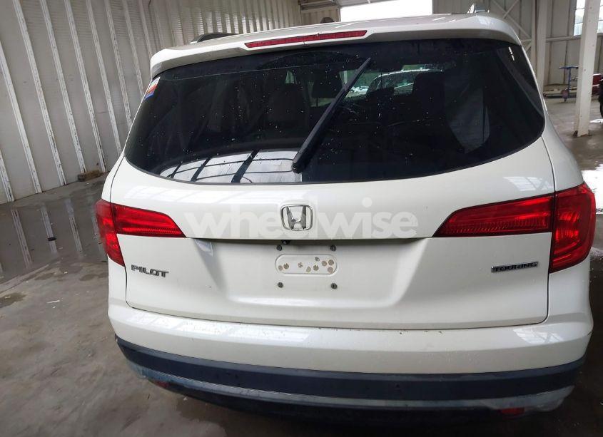 Photo 16 of 2016 Honda Pilot TOURING (VIN 5FNYF5H94GB023522)
