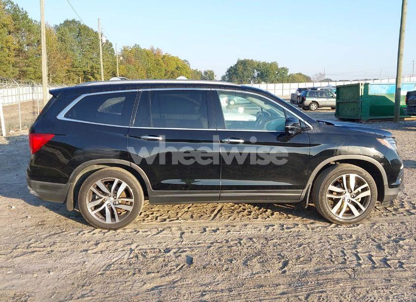 Photo 13 of 2016 Honda Pilot TOURING (VIN 5FNYF5H94GB037310)