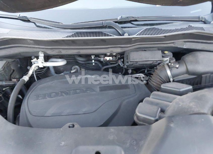 Photo 10 of 2016 Honda Pilot TOURING (VIN 5FNYF5H94GB041356)