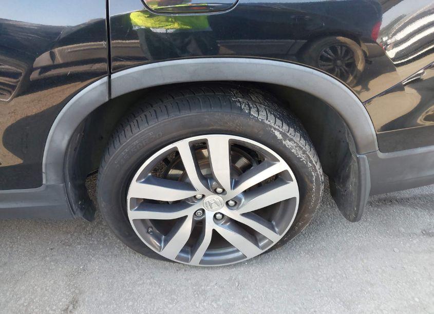 Photo 18 of 2016 Honda Pilot TOURING (VIN 5FNYF5H95GB005885)