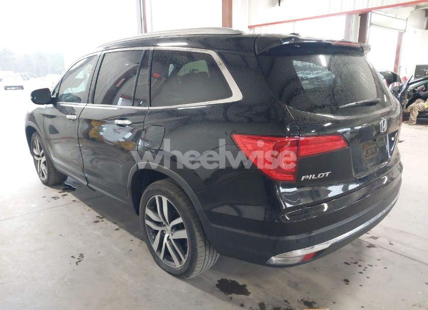 Photo 3 of 2016 Honda Pilot TOURING (VIN 5FNYF5H95GB053323)