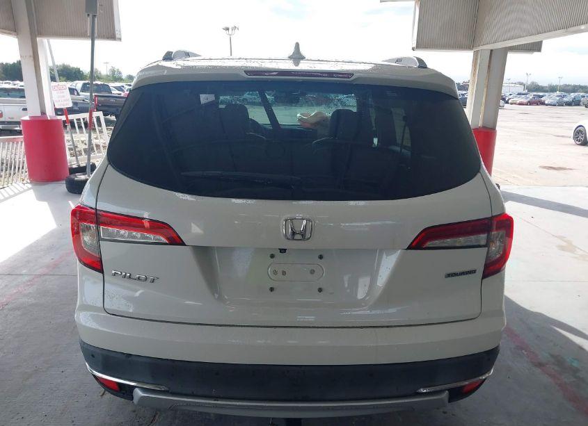 Photo 17 of 2019 Honda Pilot TOURING (VIN 5FNYF5H95KB000484)