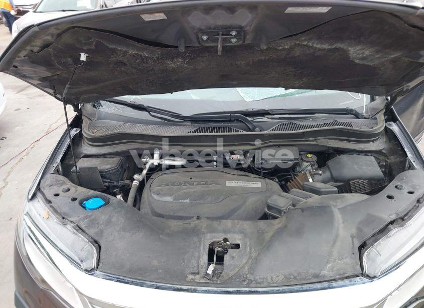 Photo 10 of 2019 Honda Pilot TOURING (VIN 5FNYF5H95KB033615)